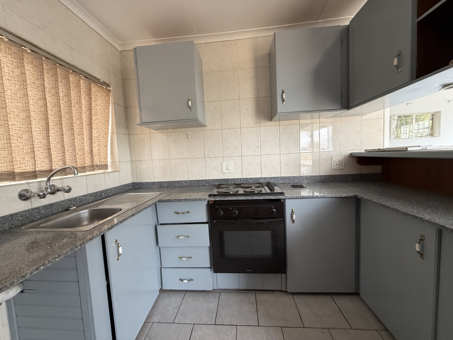To Let 3 Bedroom Property for Rent in Noordheuwel Gauteng