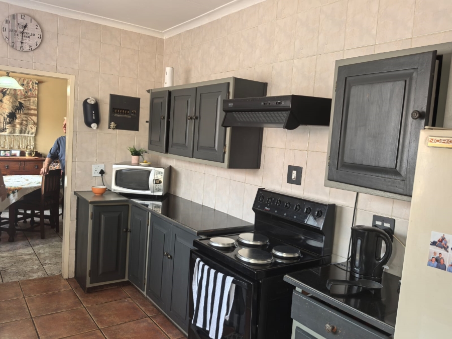 4 Bedroom Property for Sale in Discovery Gauteng