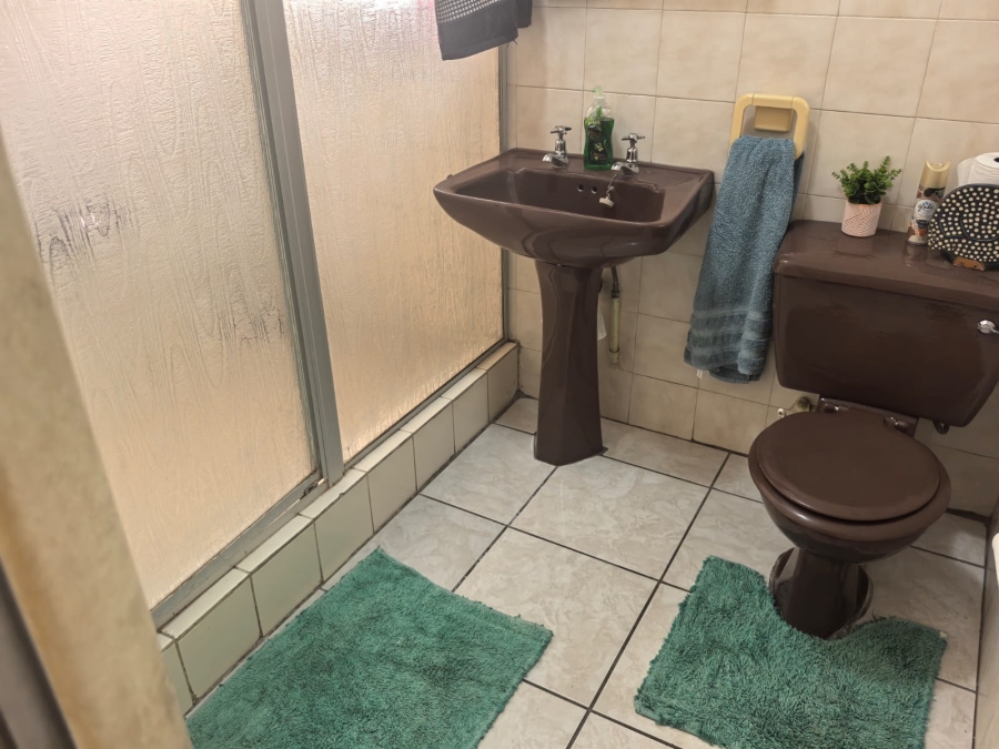 4 Bedroom Property for Sale in Discovery Gauteng