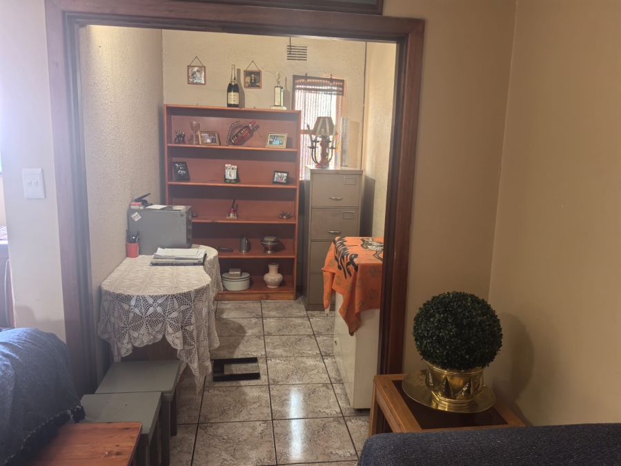 4 Bedroom Property for Sale in Discovery Gauteng