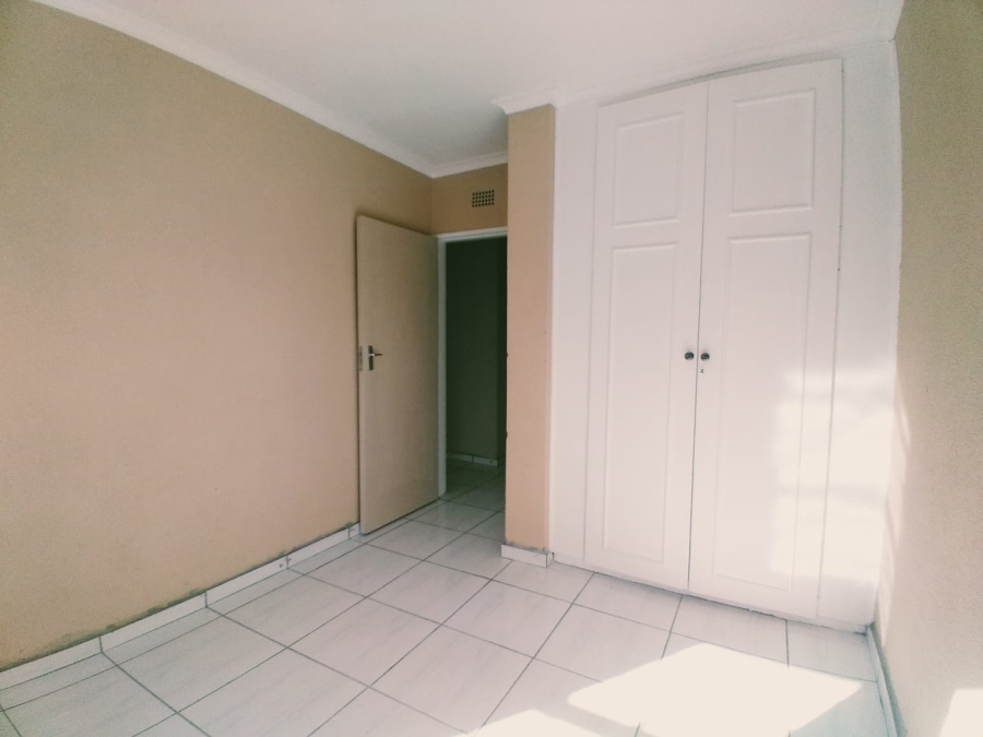 To Let 3 Bedroom Property for Rent in Horison Park Gauteng