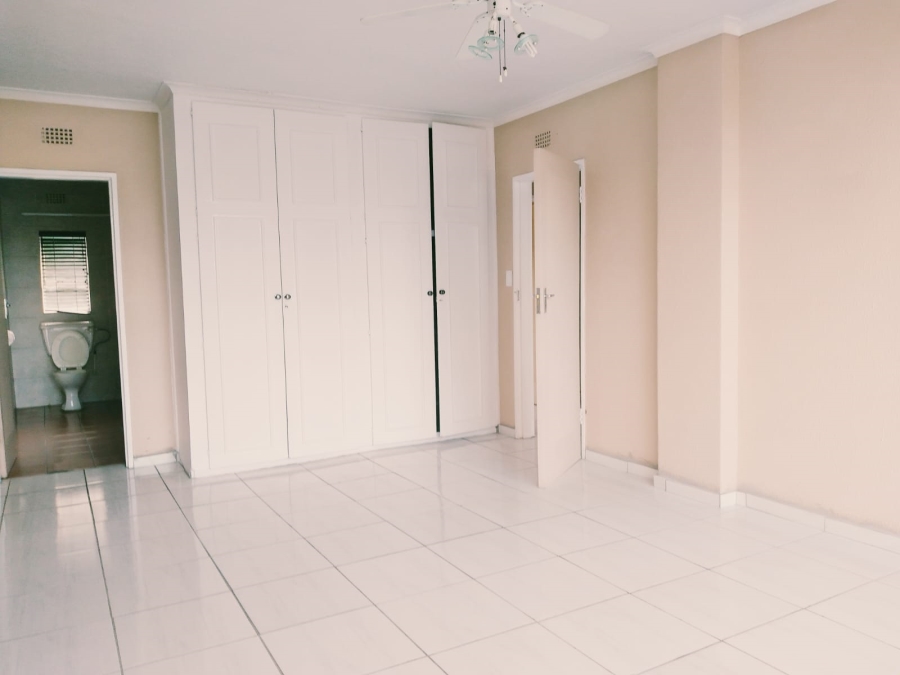 To Let 3 Bedroom Property for Rent in Horison Park Gauteng