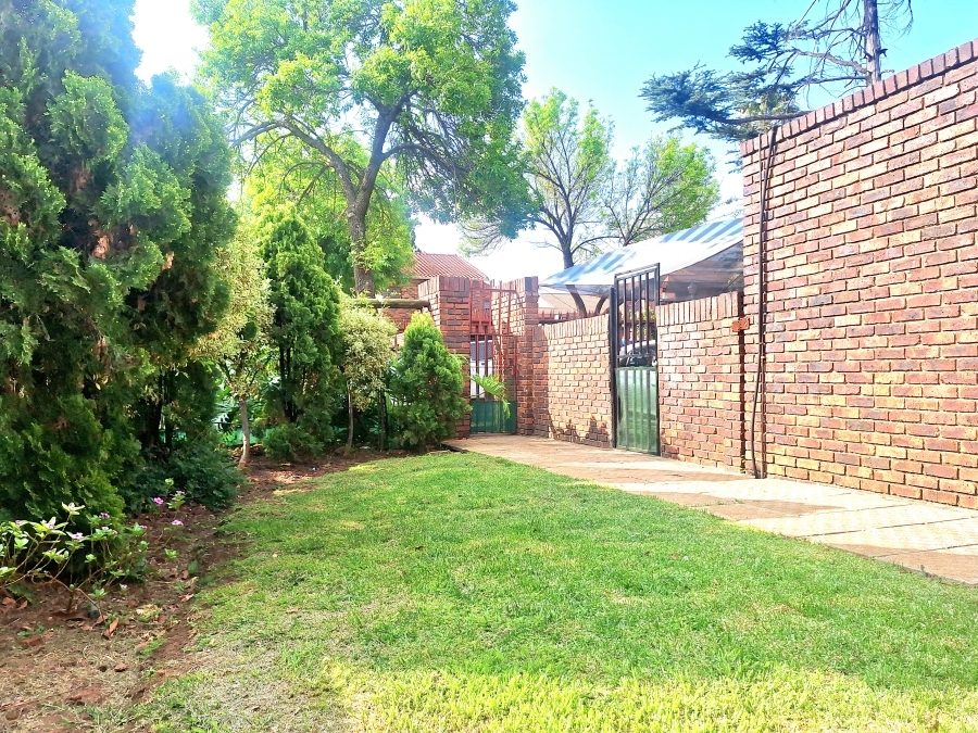 3 Bedroom Property for Sale in Windsor East Gauteng