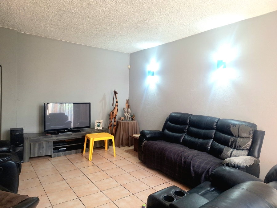 3 Bedroom Property for Sale in Windsor East Gauteng