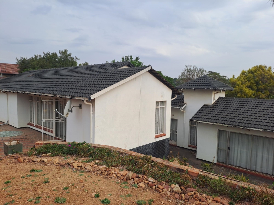 3 Bedroom Property for Sale in Breaunanda Gauteng