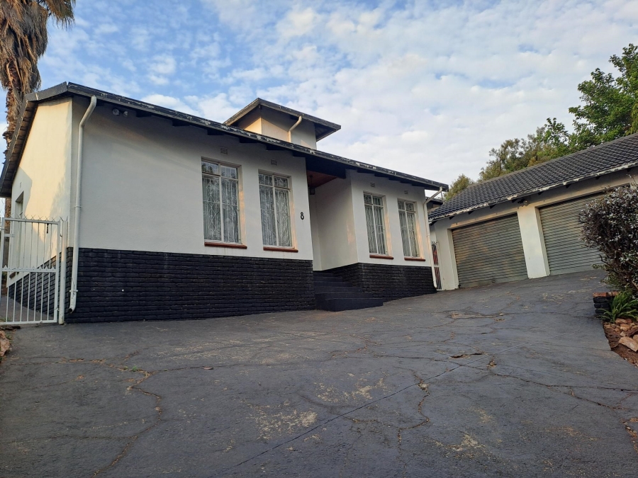 3 Bedroom Property for Sale in Breaunanda Gauteng