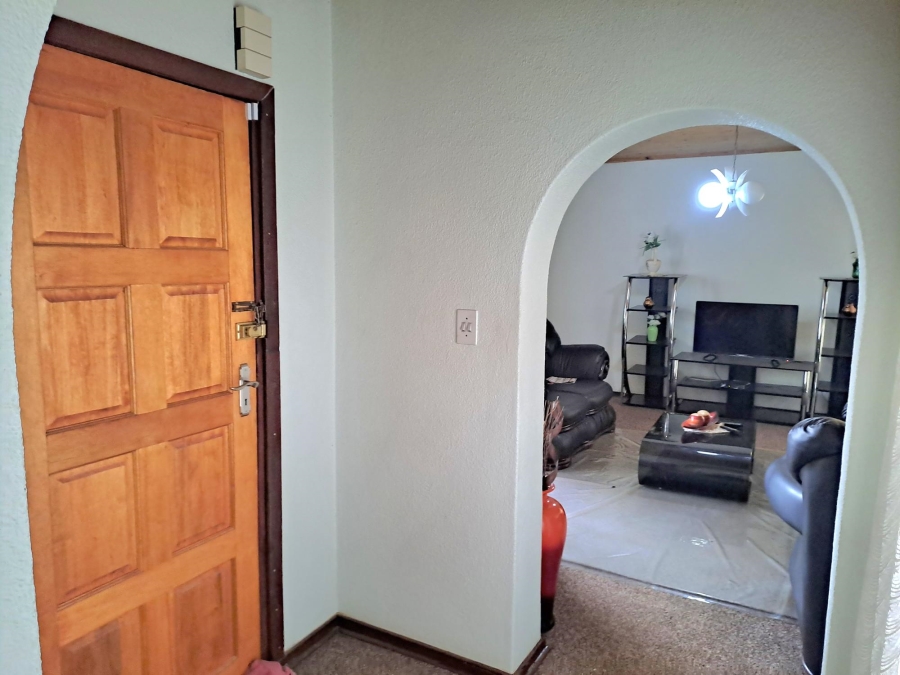3 Bedroom Property for Sale in Breaunanda Gauteng