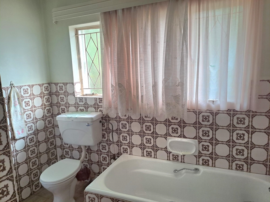 3 Bedroom Property for Sale in Breaunanda Gauteng