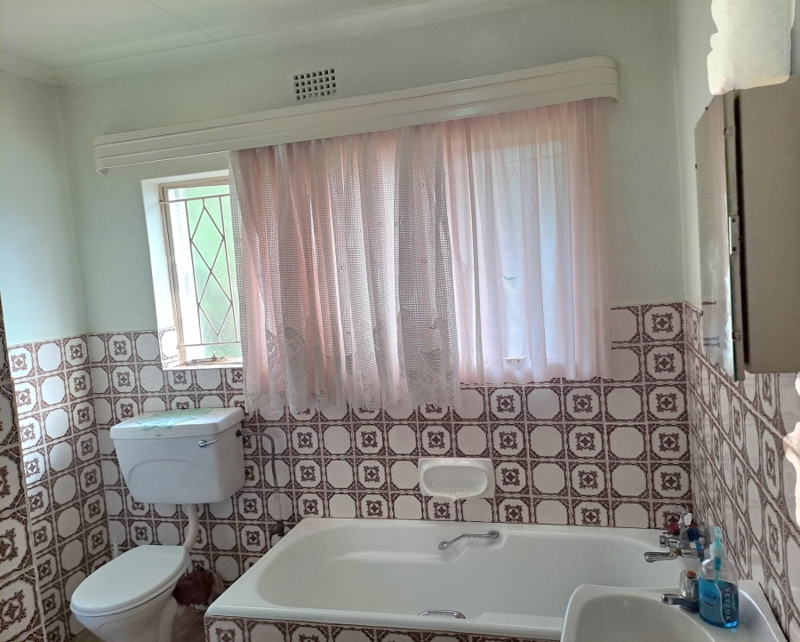 3 Bedroom Property for Sale in Breaunanda Gauteng