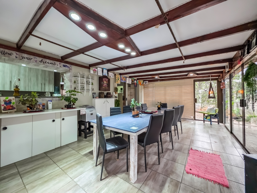 5 Bedroom Property for Sale in Maroelana Gauteng