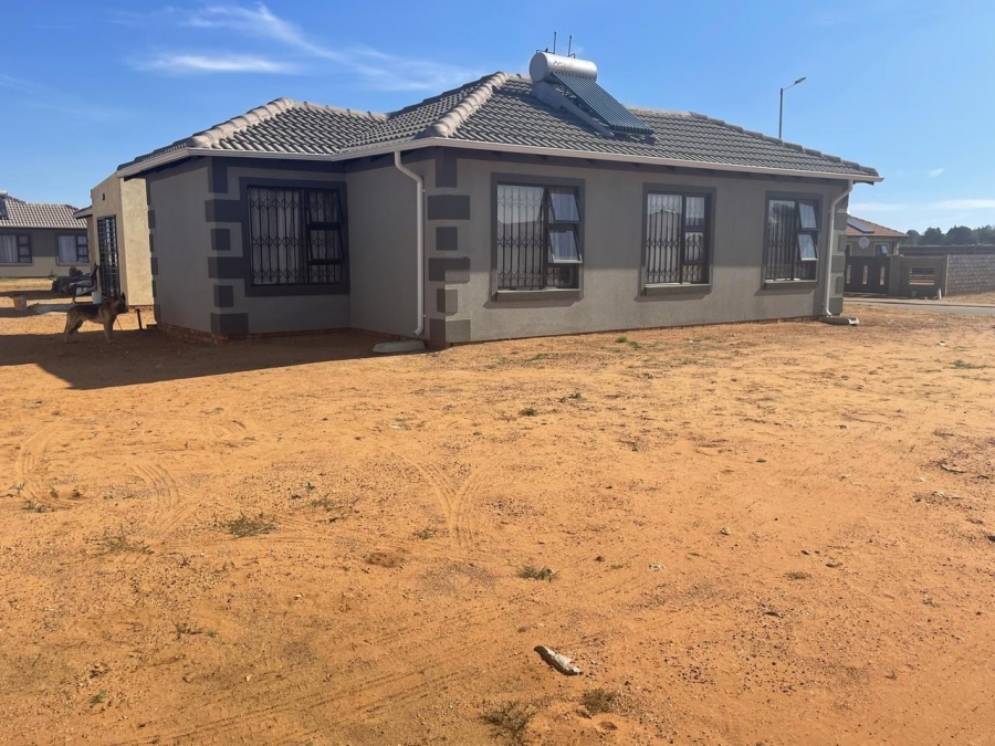 3 Bedroom Property for Sale in Azaadville Gardens Gauteng