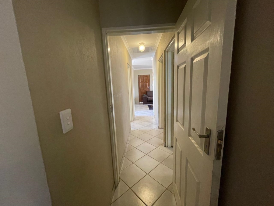 3 Bedroom Property for Sale in Azaadville Gardens Gauteng