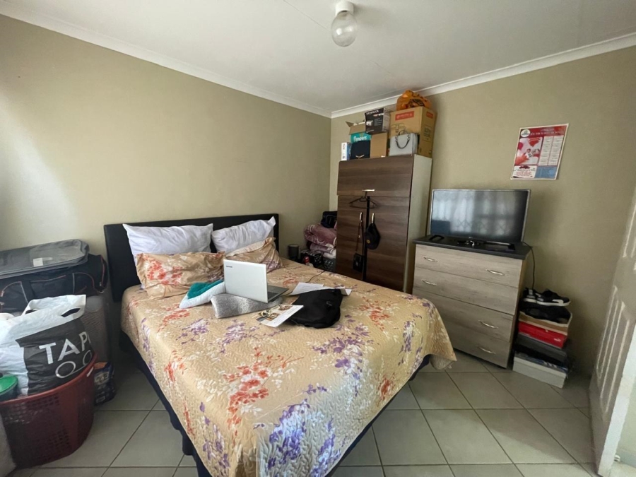 3 Bedroom Property for Sale in Azaadville Gardens Gauteng