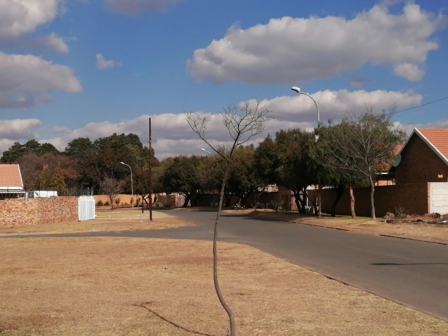 2 Bedroom Property for Sale in Greenhills Ext 3 Gauteng