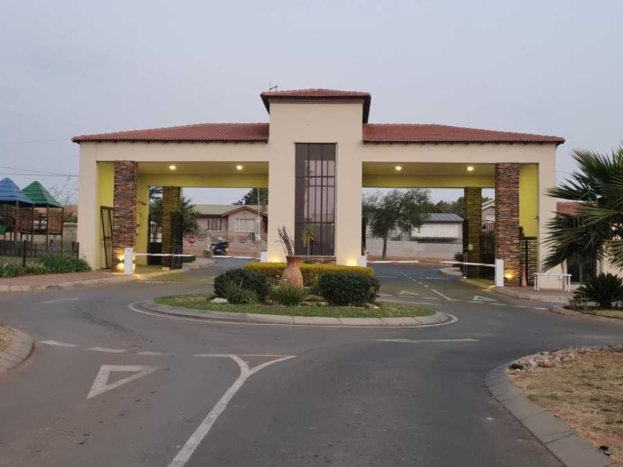 3 Bedroom Property for Sale in Munsieville South Gauteng