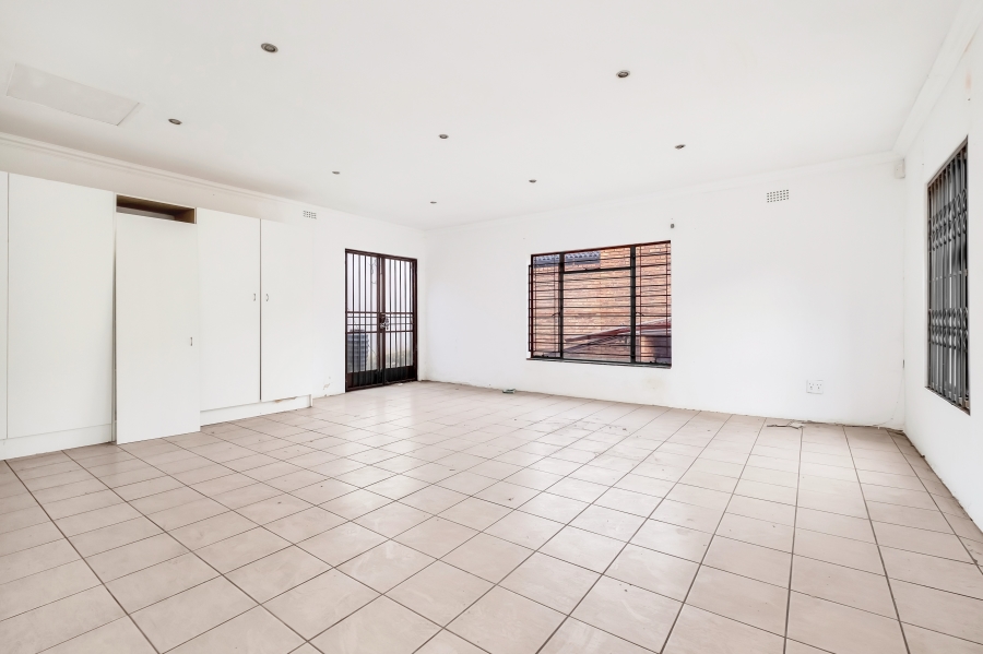 4 Bedroom Property for Sale in Morningside Manor Gauteng