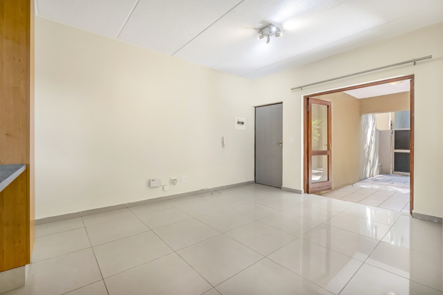 1 Bedroom Property for Sale in Strathavon Gauteng