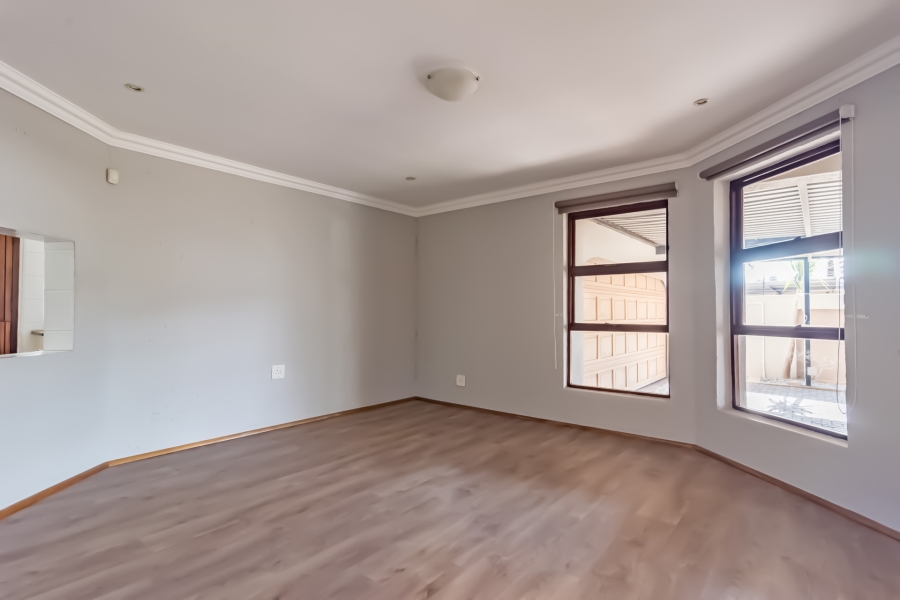 4 Bedroom Property for Sale in Noordheuwel Gauteng