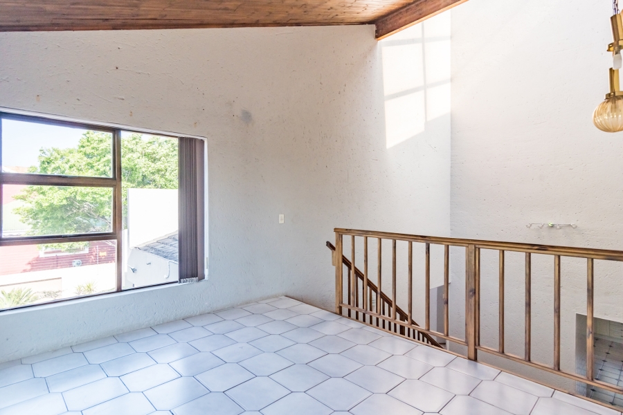 4 Bedroom Property for Sale in Noordheuwel Gauteng