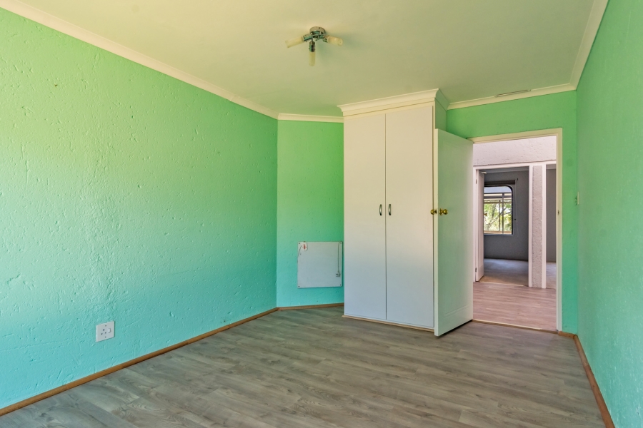 4 Bedroom Property for Sale in Noordheuwel Gauteng