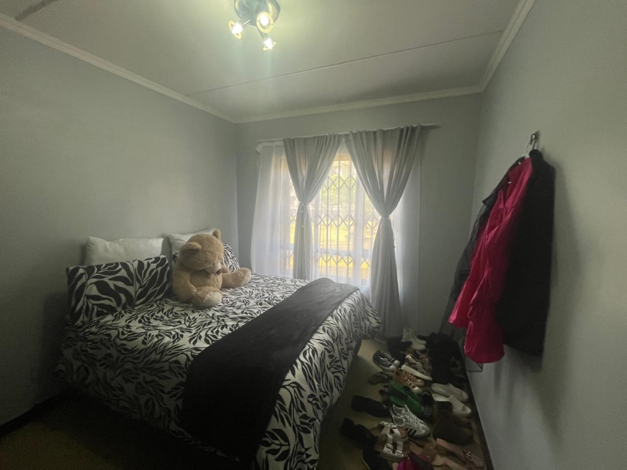 To Let 1 Bedroom Property for Rent in Noordwyk Gauteng
