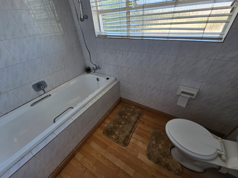 3 Bedroom Property for Sale in Brackenhurst Gauteng