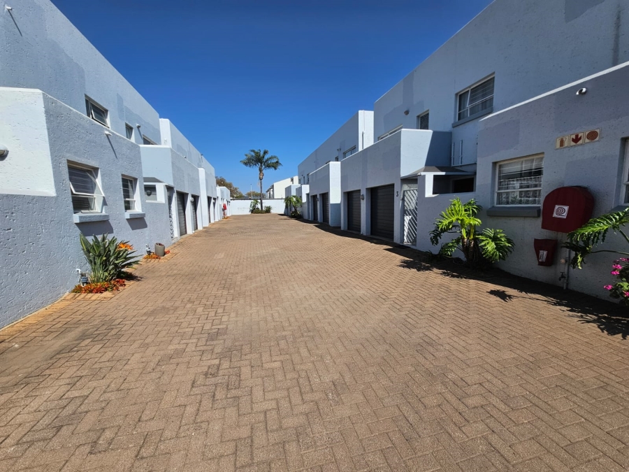 3 Bedroom Property for Sale in Brackenhurst Gauteng