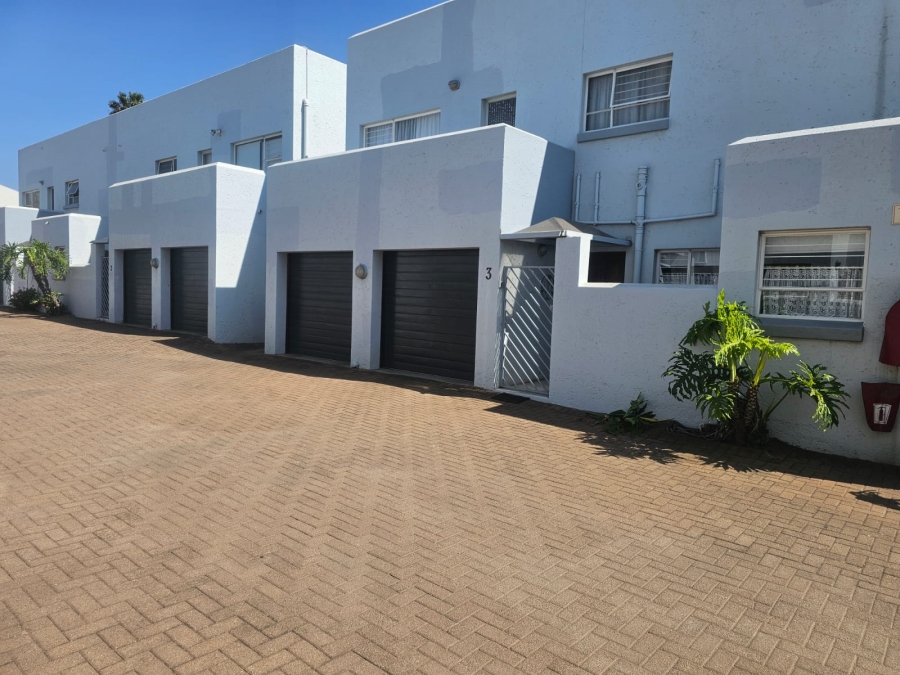 3 Bedroom Property for Sale in Brackenhurst Gauteng
