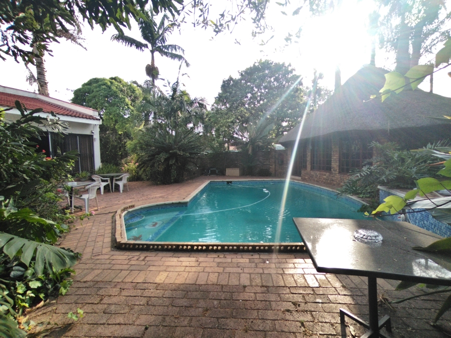 9 Bedroom Property for Sale in Baileys Muckleneuk Gauteng