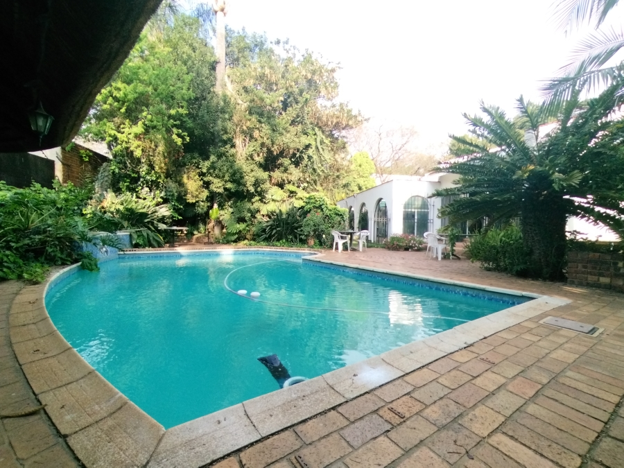 9 Bedroom Property for Sale in Baileys Muckleneuk Gauteng