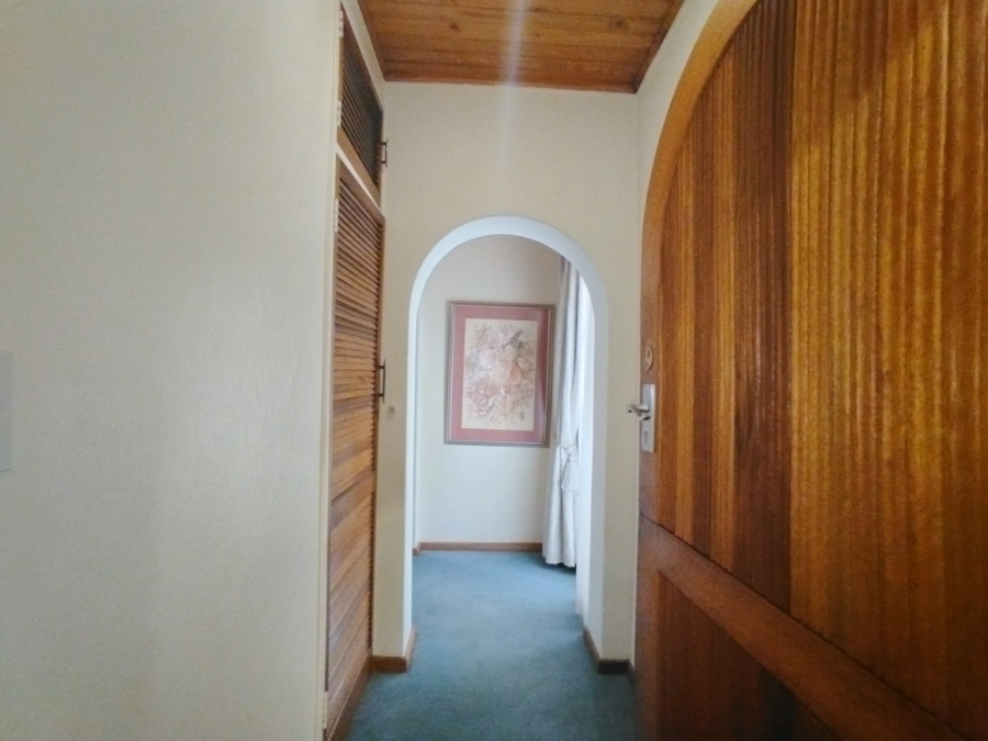 9 Bedroom Property for Sale in Baileys Muckleneuk Gauteng
