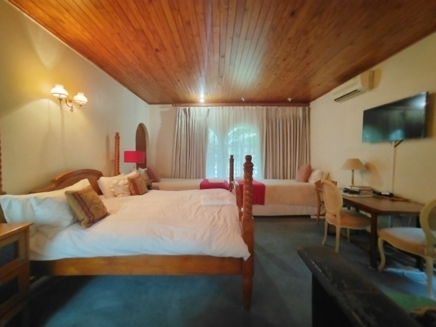 9 Bedroom Property for Sale in Baileys Muckleneuk Gauteng