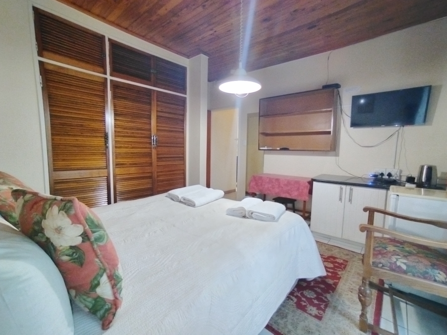 9 Bedroom Property for Sale in Baileys Muckleneuk Gauteng