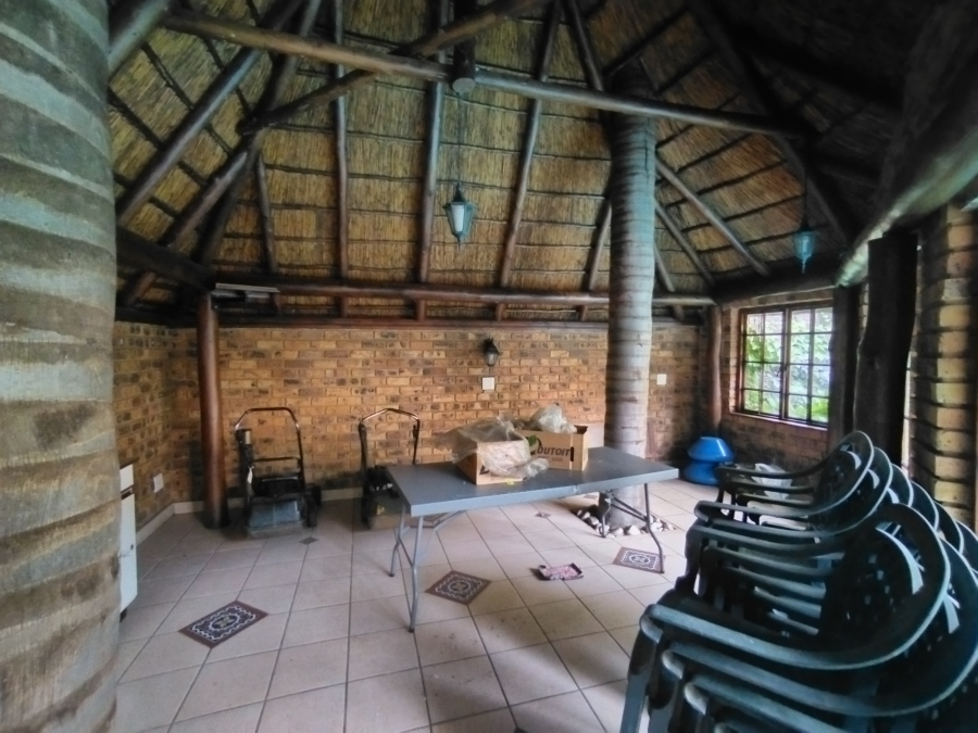 9 Bedroom Property for Sale in Baileys Muckleneuk Gauteng