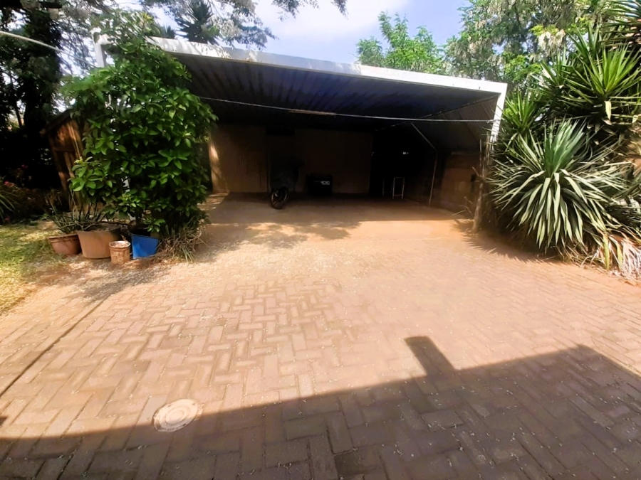 4 Bedroom Property for Sale in Beyers Park Gauteng