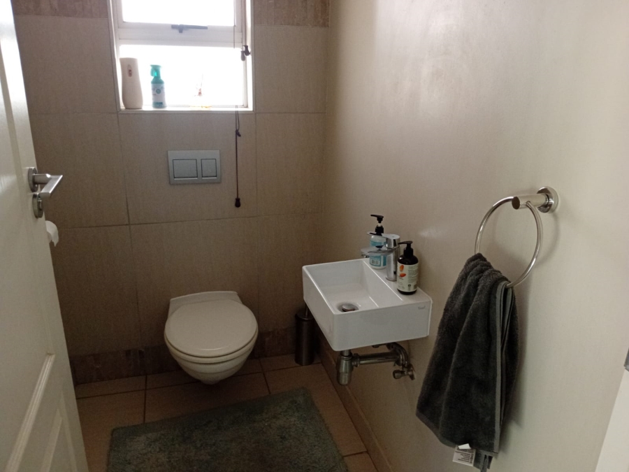 To Let 3 Bedroom Property for Rent in Moreleta Park Gauteng