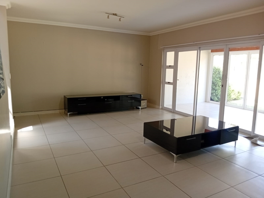 To Let 3 Bedroom Property for Rent in Moreleta Park Gauteng