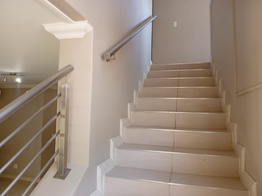 To Let 3 Bedroom Property for Rent in Moreleta Park Gauteng