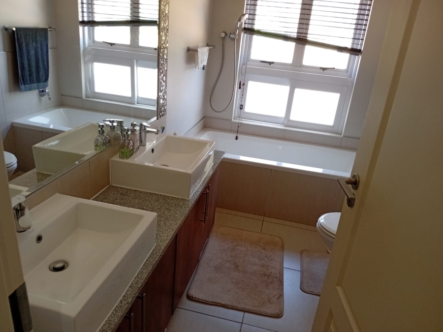 To Let 3 Bedroom Property for Rent in Moreleta Park Gauteng
