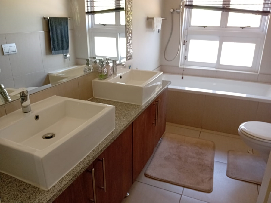 To Let 3 Bedroom Property for Rent in Moreleta Park Gauteng