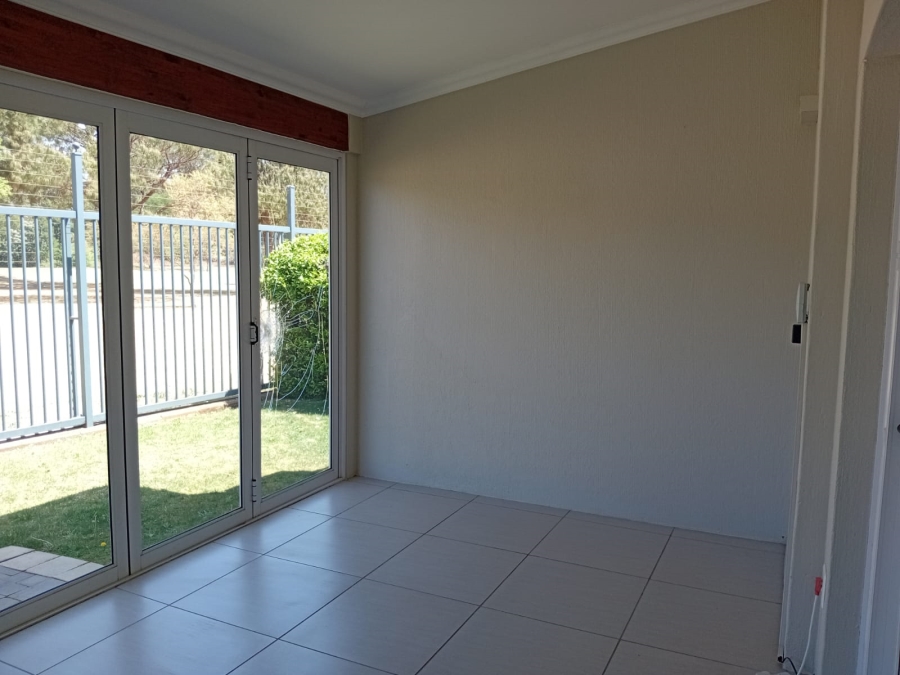 To Let 3 Bedroom Property for Rent in Moreleta Park Gauteng