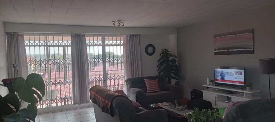 2 Bedroom Property for Sale in New Redruth Gauteng