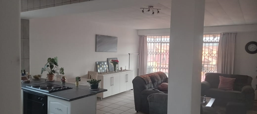 2 Bedroom Property for Sale in New Redruth Gauteng