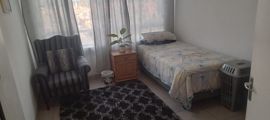 2 Bedroom Property for Sale in New Redruth Gauteng