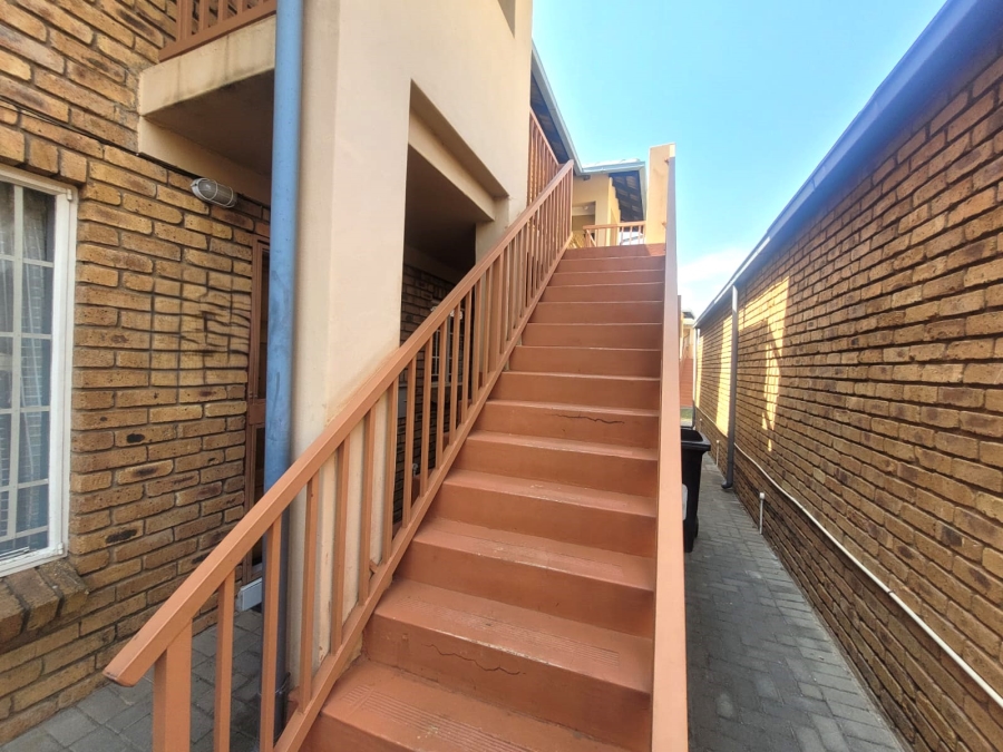 2 Bedroom Property for Sale in Amberfield Gauteng