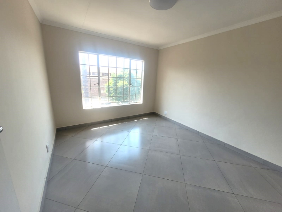 2 Bedroom Property for Sale in Amberfield Gauteng