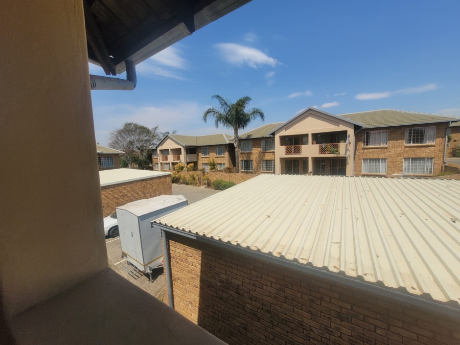 2 Bedroom Property for Sale in Amberfield Gauteng