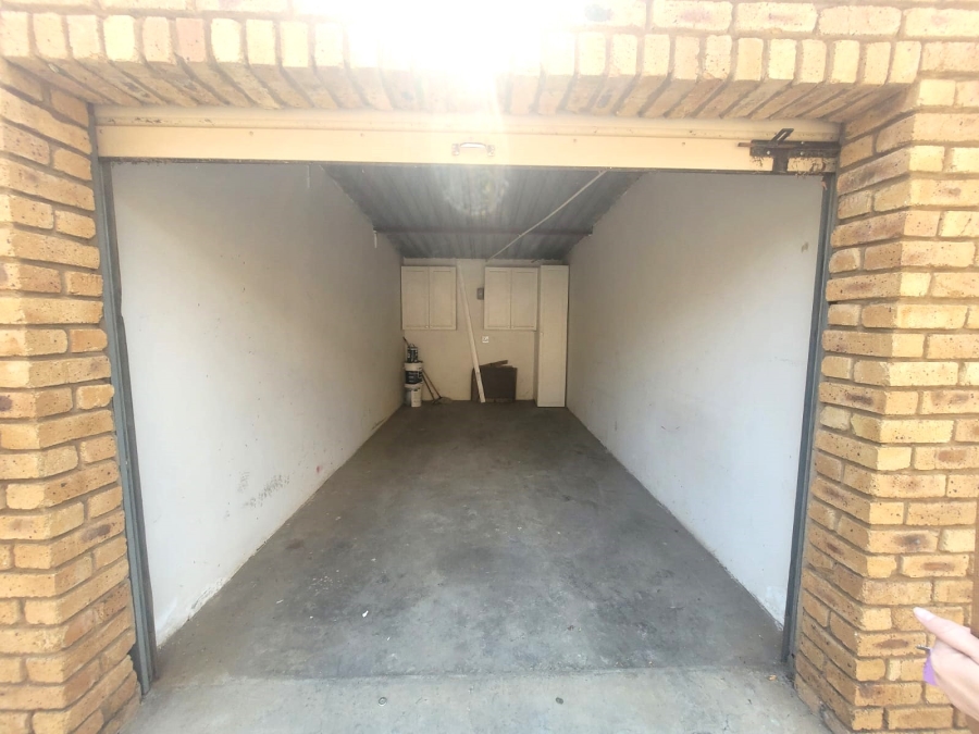 2 Bedroom Property for Sale in Amberfield Gauteng