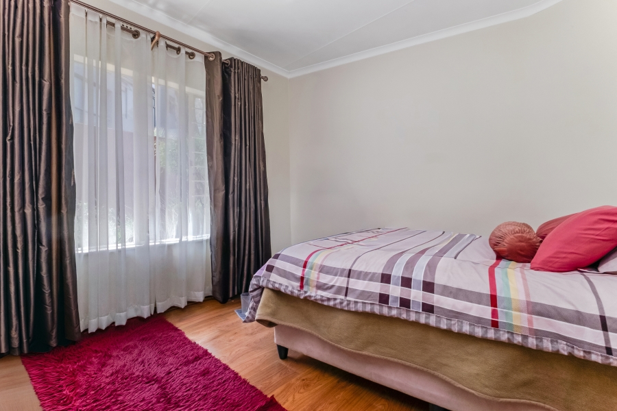 To Let 4 Bedroom Property for Rent in Morningside Manor Gauteng