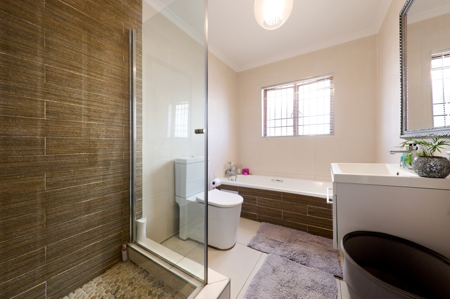 3 Bedroom Property for Sale in Sunninghill Gauteng